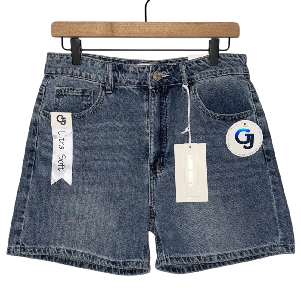 Gogo Jeans NWT Perfect Fit Denim Shorts High waisted‎